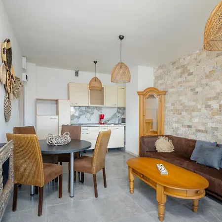 Sea Side * Sinemoretz